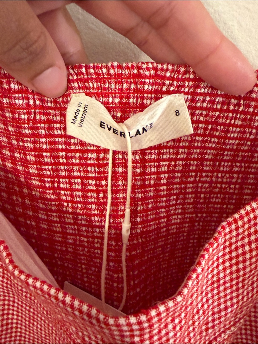 Everlane The Seamed Top in Stretch Linen Red Gingham Smocked Back NWT Size M - Picture 8 of 16